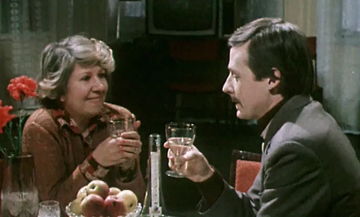 К кому залетел певчий кенар