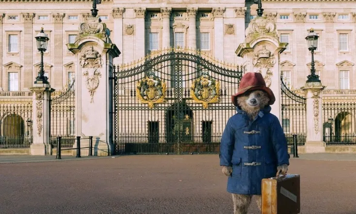 Paddington Meets The Queen