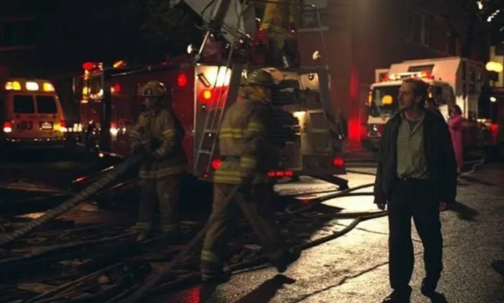 8:17pm, Darling Street