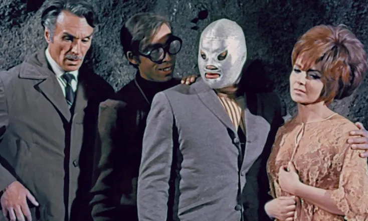 Santo in the Treasure of Dracula