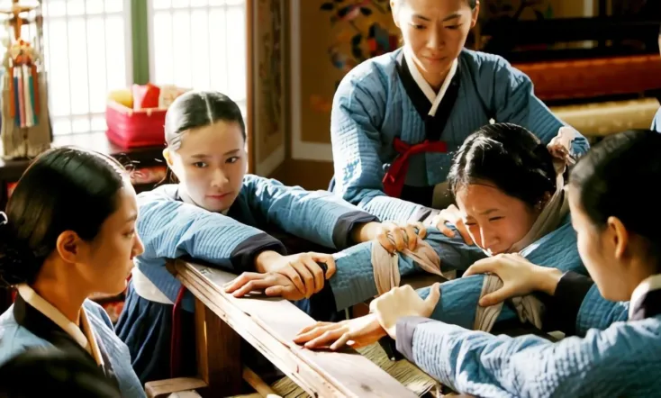 Shadows in the Palace