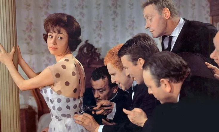 Snow White and the Seven Jugglers