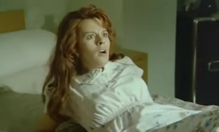 Sokaklardan Bir Kız