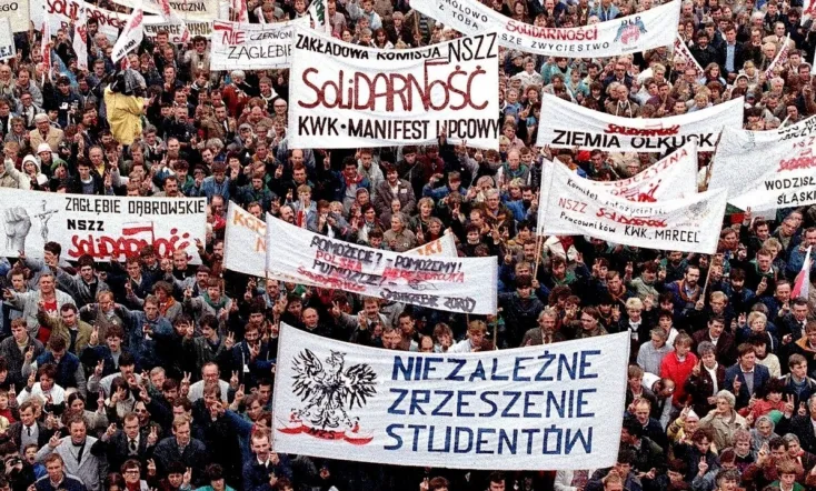 Solidarność: How Solidarity Changed Europe