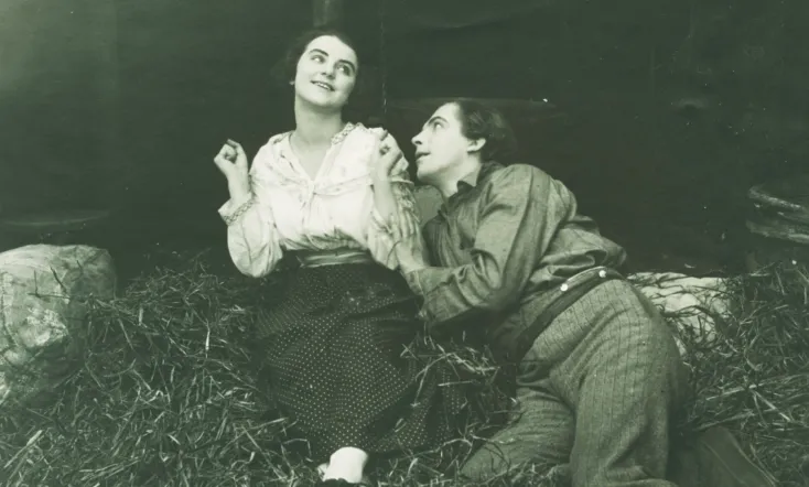 Song of the Scarlet Flower