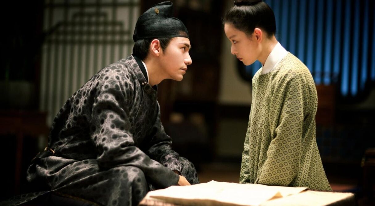 The Rise of Phoenixes