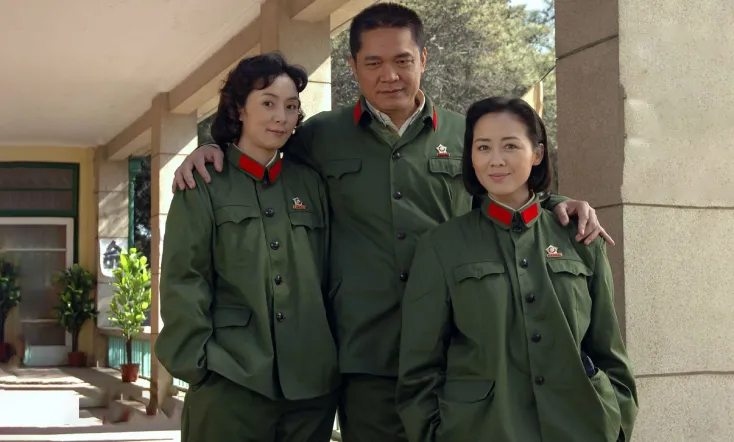 The Era of Roses In Bloom