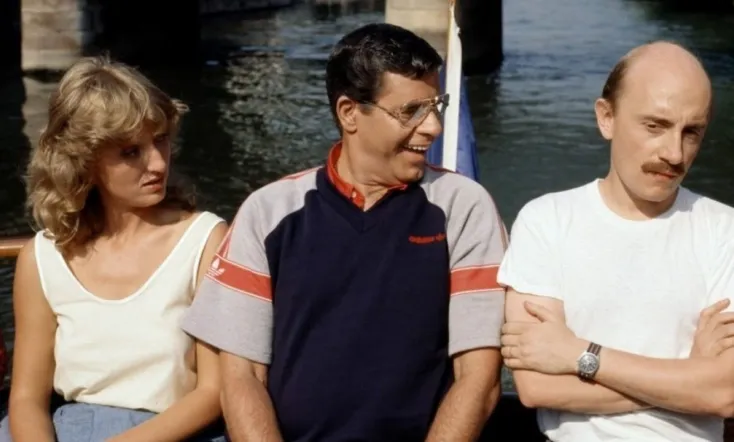 The Defective Detective