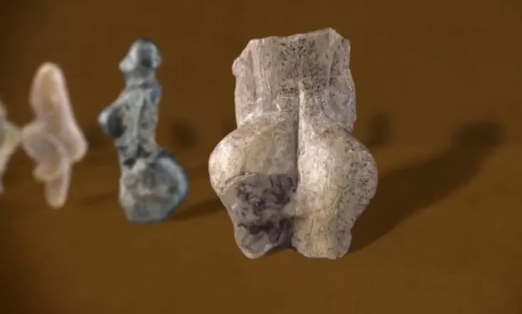 The Hidden Side of the Bottom