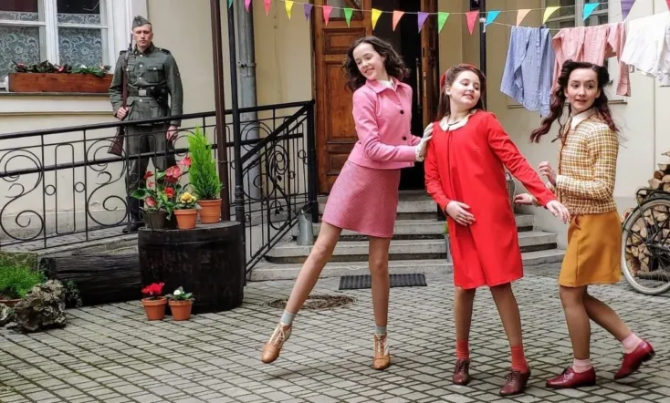 The Girl with the Instagram