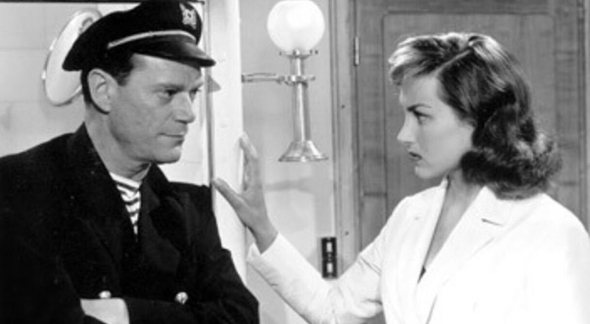 These ladies prefer the mambo