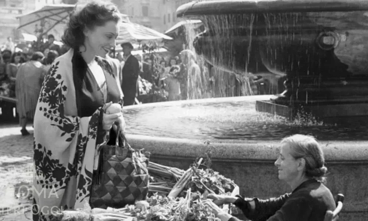 The Peddler and the Lady