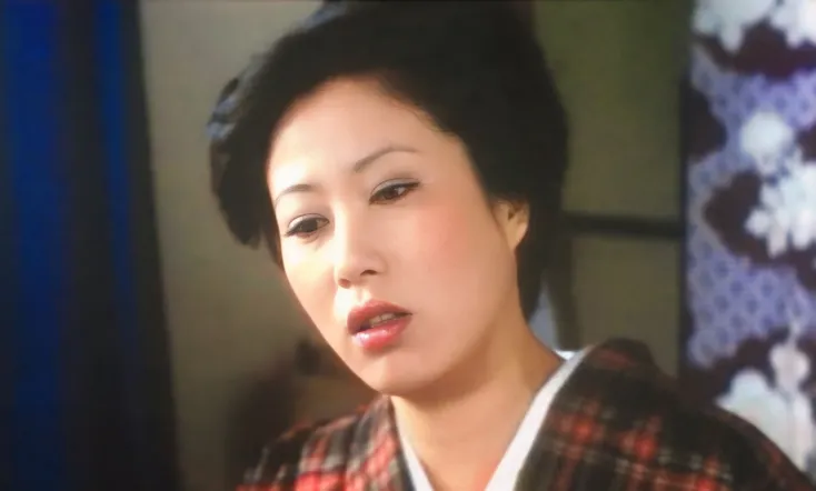 Tissue Paper By the Geisha's Pillow