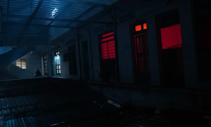 00:00 URBAN STRANGE STORIES