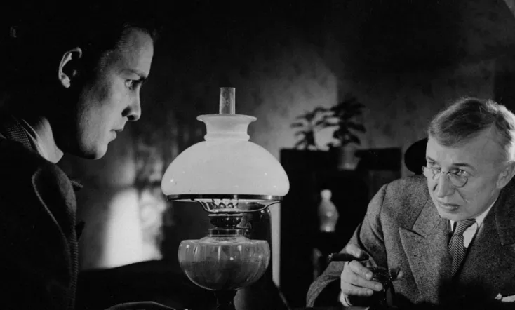 Wandering with the Moon