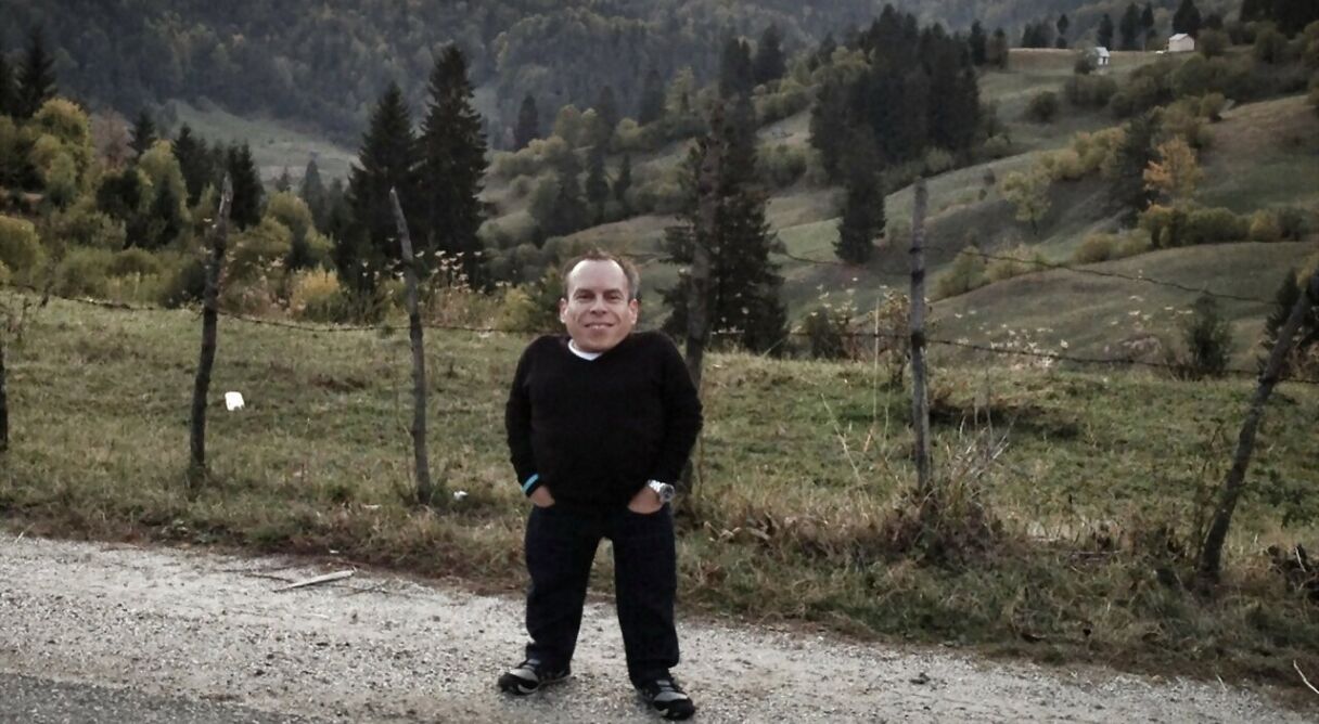 Warwick Davis: The Seven Dwarfs of Auschwitz