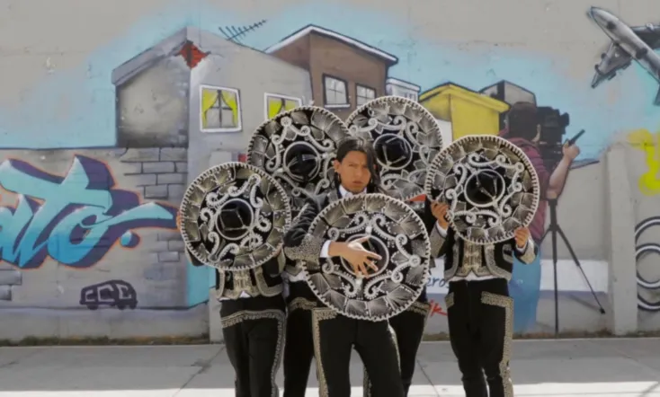 100 Ways to Cross the Border