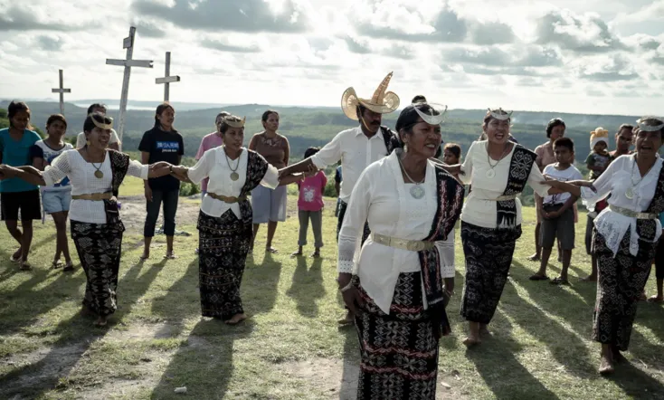 Women from Rote Island