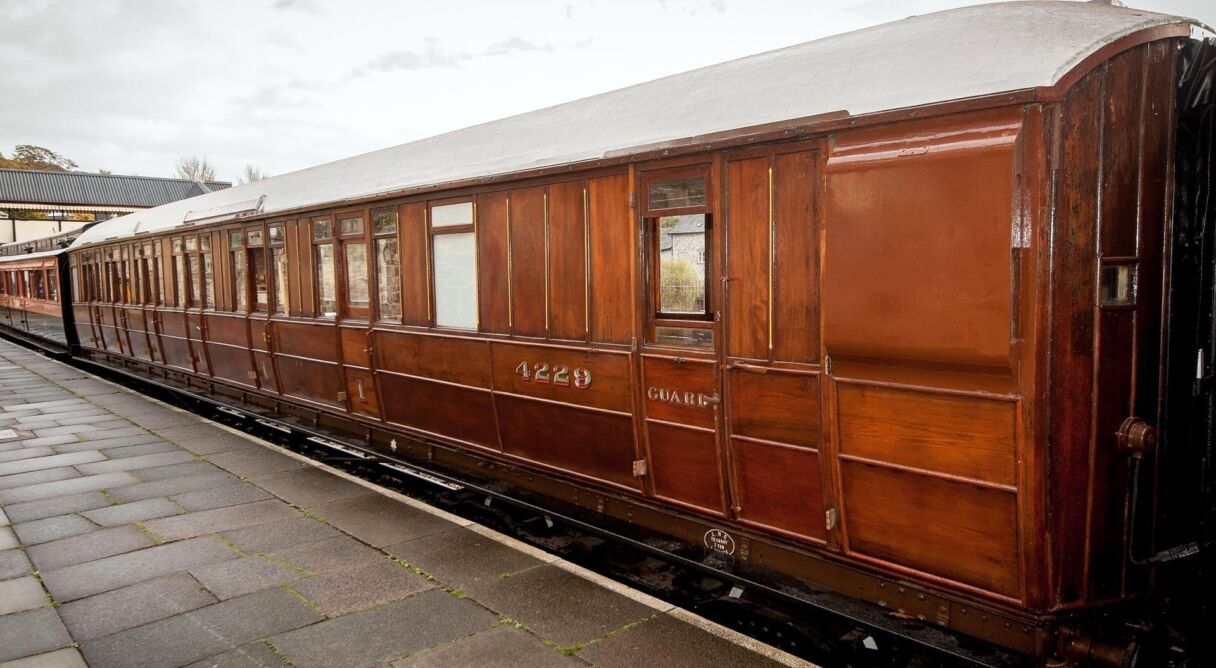 Great Rail Restorations with Peter Snow