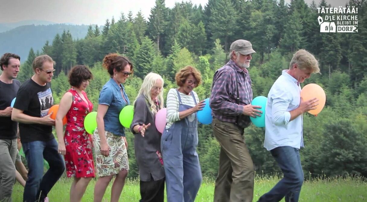 Die Kirche bleibt im Dorf